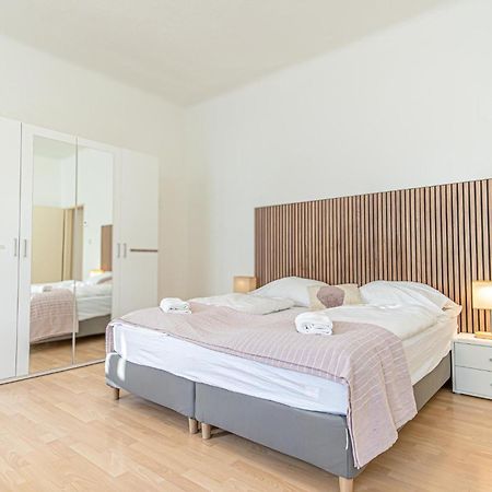 וינה Desirable 2Br - Bookable For Longstays In Lockdown B מראה חיצוני תמונה