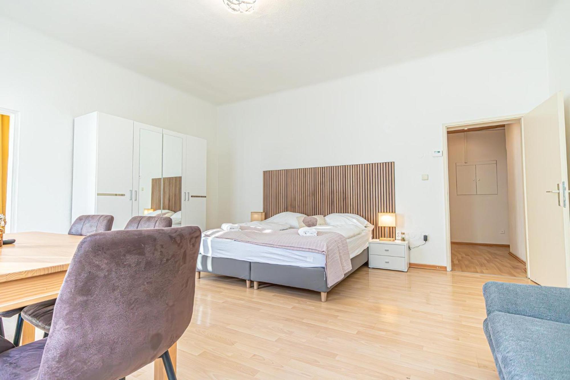 וינה Desirable 2Br - Bookable For Longstays In Lockdown B מראה חיצוני תמונה