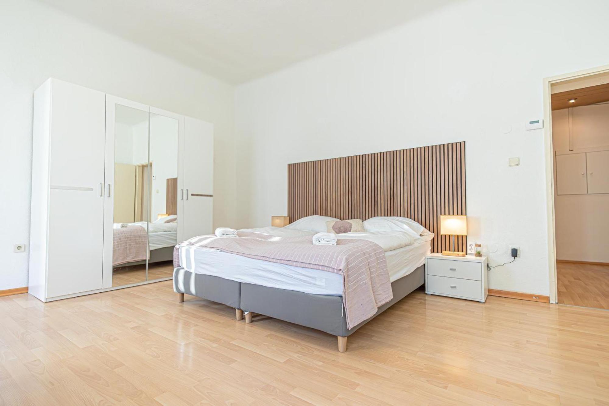 וינה Desirable 2Br - Bookable For Longstays In Lockdown B מראה חיצוני תמונה